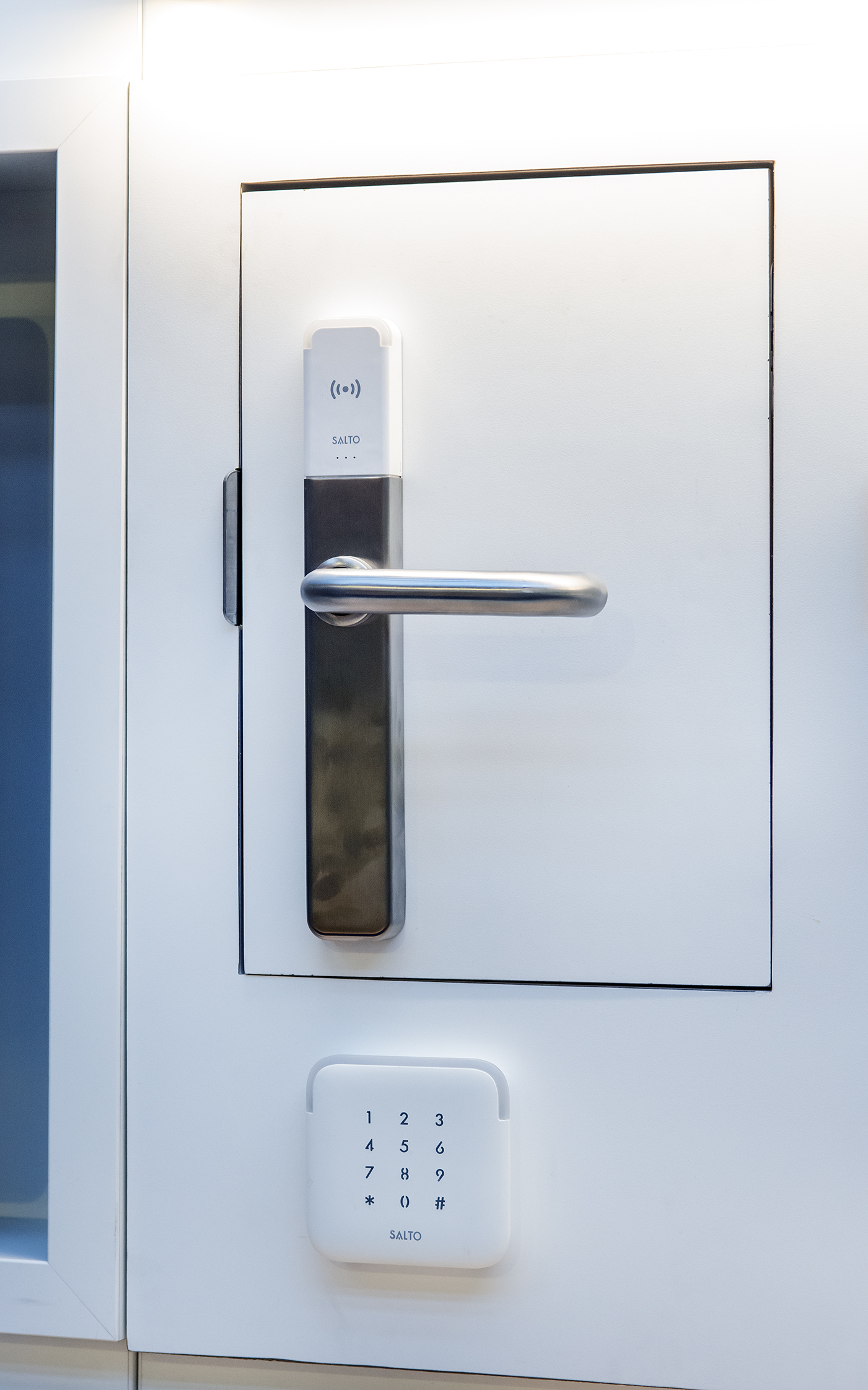 Intersec Building 10: Access control